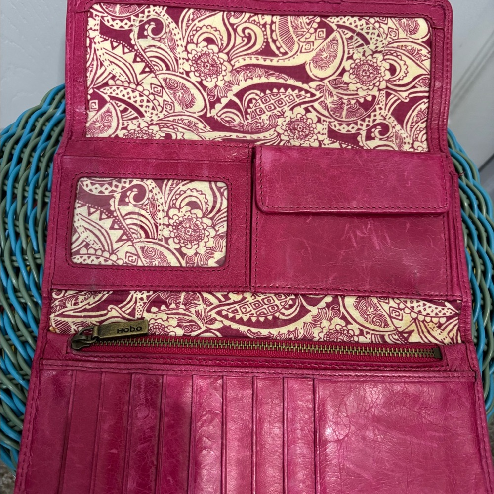 Hobo Pink Women's wallet - Picture 3 of 3
